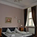 Ξενοδοχείο με διαμερίσματα Schloss Triestewitz 3*