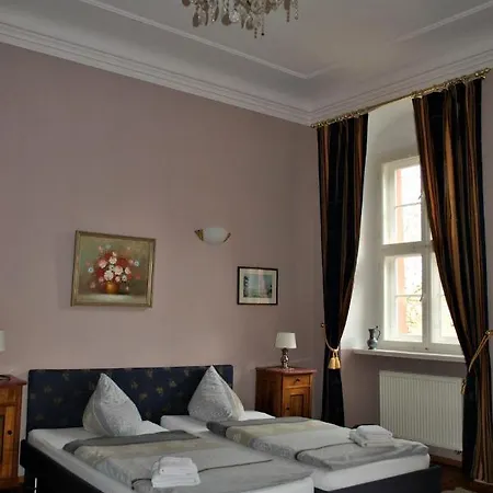 Ξενοδοχείο με διαμερίσματα Schloss Triestewitz 3*