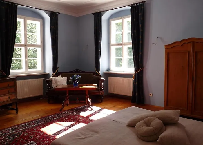 Schloss Triestewitz Aparthotel 3*