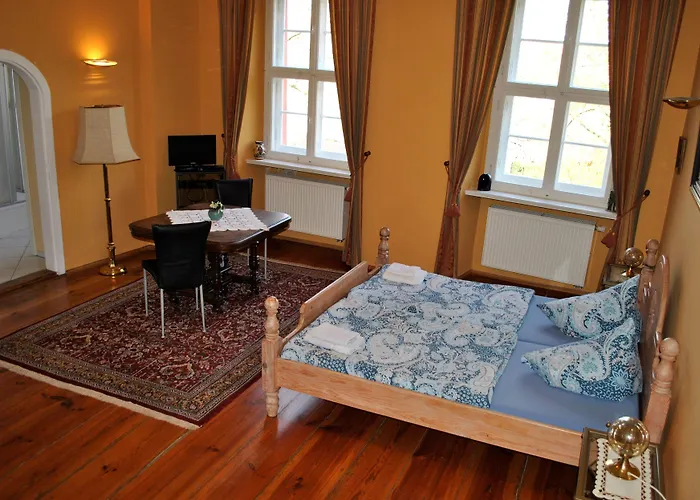 Schloss Triestewitz Aparthotel Arzberg (Saxony)