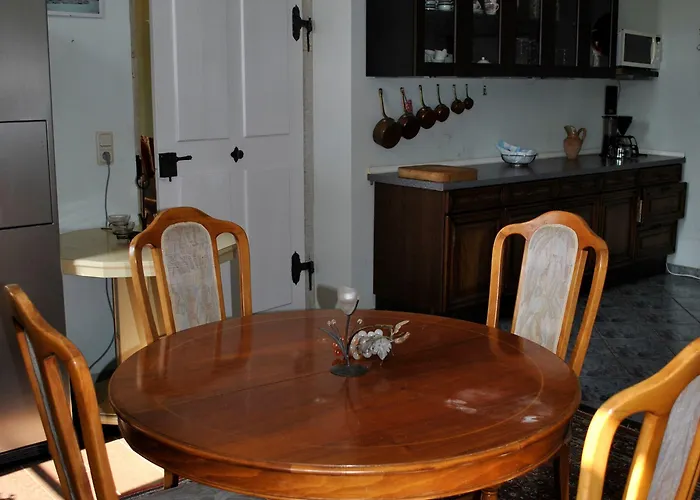 Schloss Triestewitz Aparthotel 3*